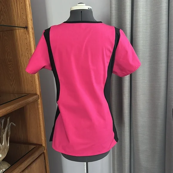 WonderWink scrub top with side stretch panels size S ~ NWOT ~ - Picture 5 of 9